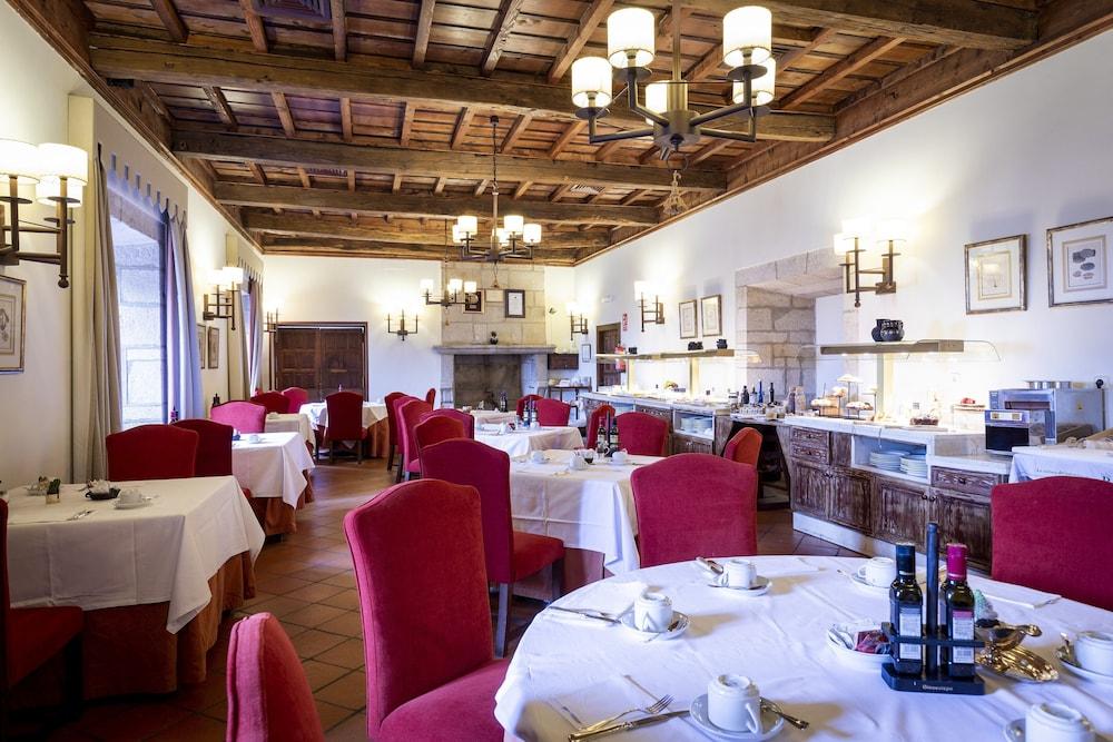 Parador De Монфорте-де-Лемос Экстерьер фото
